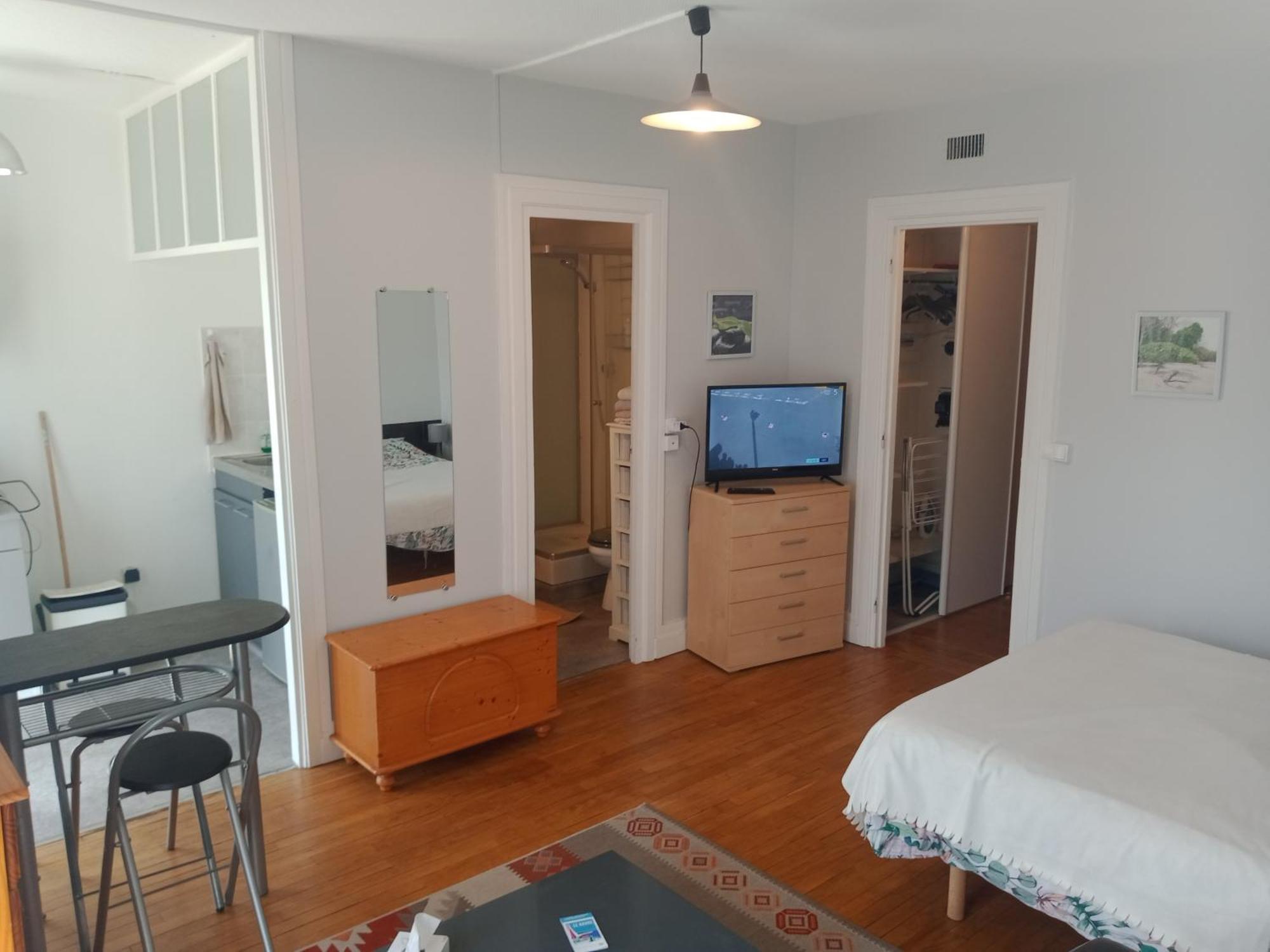 Appartement Perret 105 Rue Victor Hugo, Lumineux, Plein Centre, Parking Prive Arrivee Autonome Tout A Pied Le Havre Extérieur photo